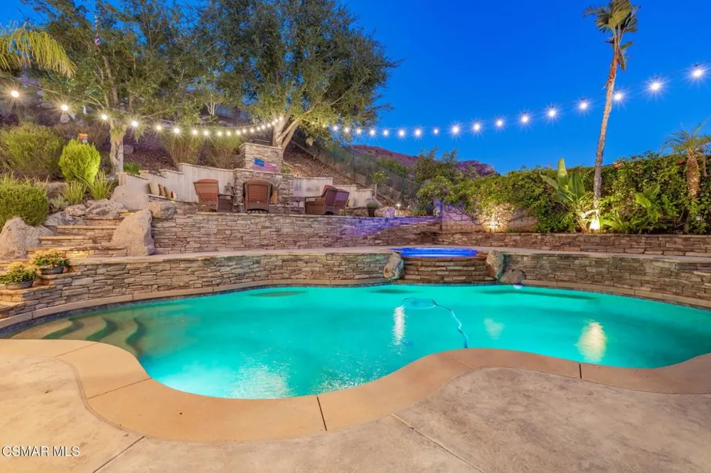 728 Rustic Hills Drive Simi Valley, CA 93065