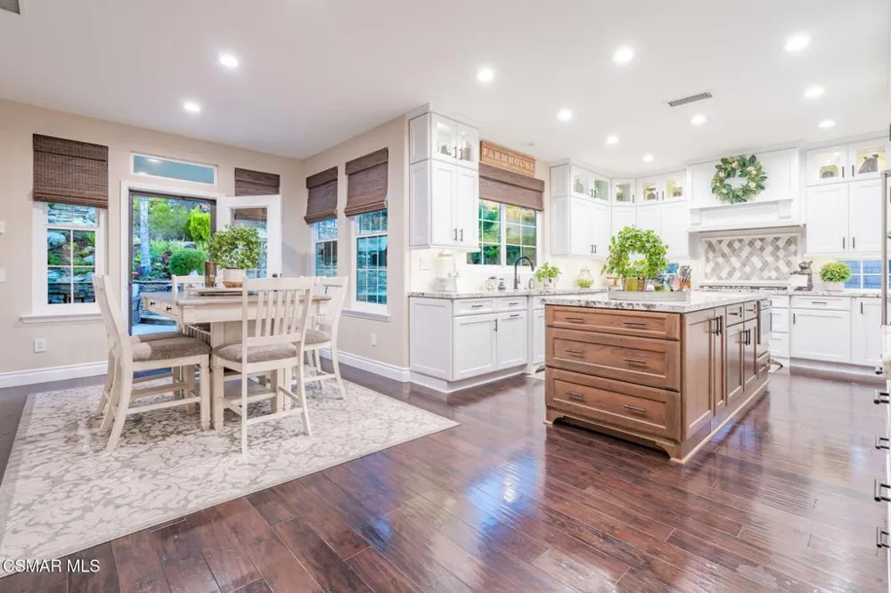728 Rustic Hills Drive Simi Valley, CA 93065