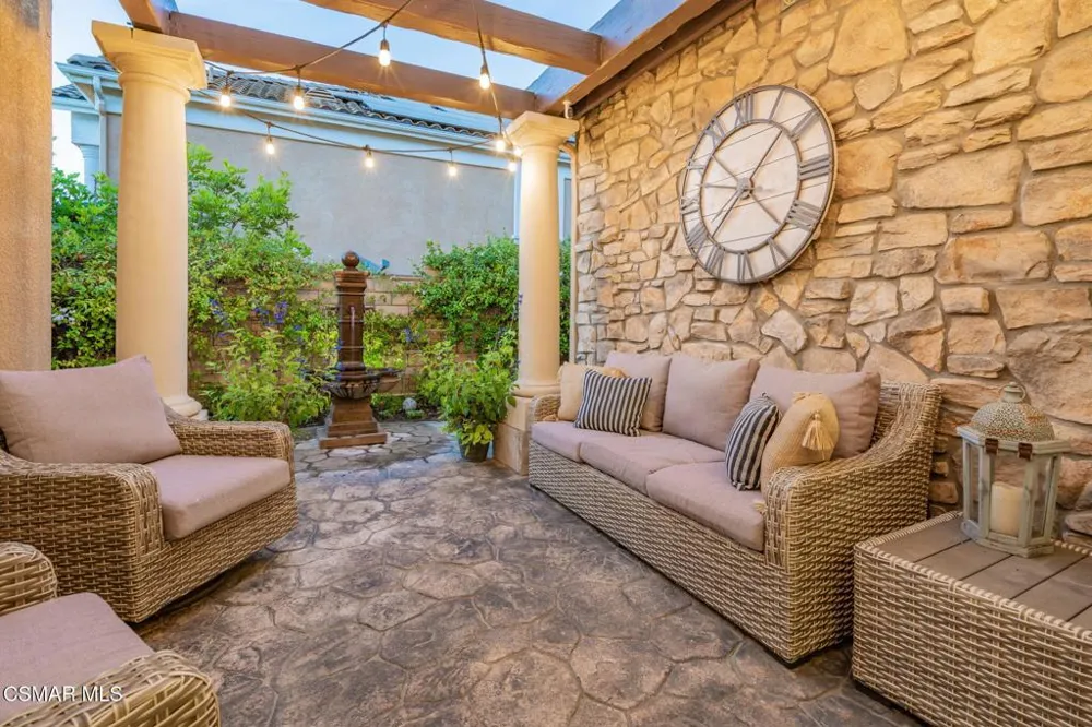 728 Rustic Hills Drive Simi Valley, CA 93065