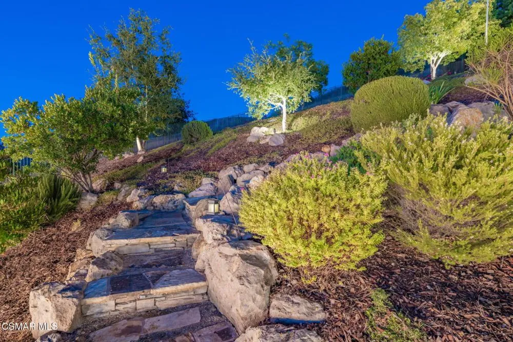 728 Rustic Hills Drive Simi Valley, CA 93065