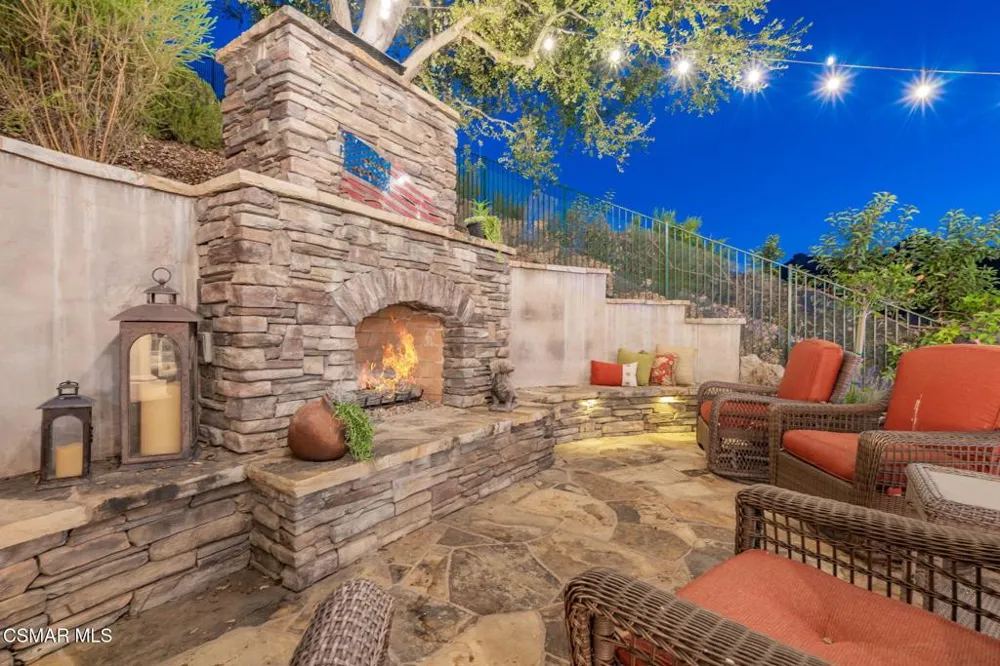 728 Rustic Hills Drive Simi Valley, CA 93065