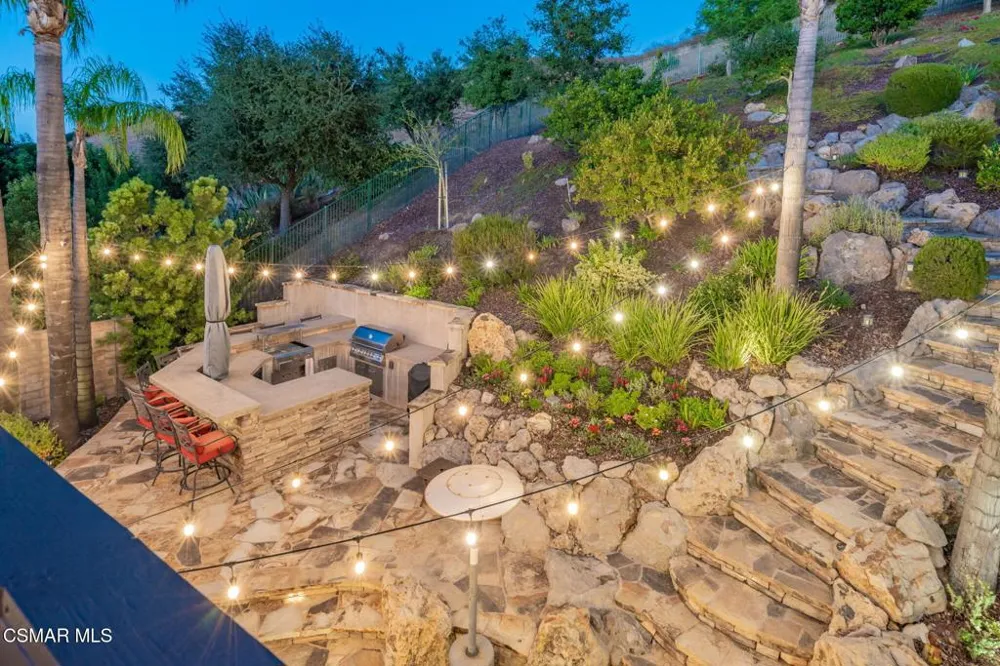 728 Rustic Hills Drive Simi Valley, CA 93065