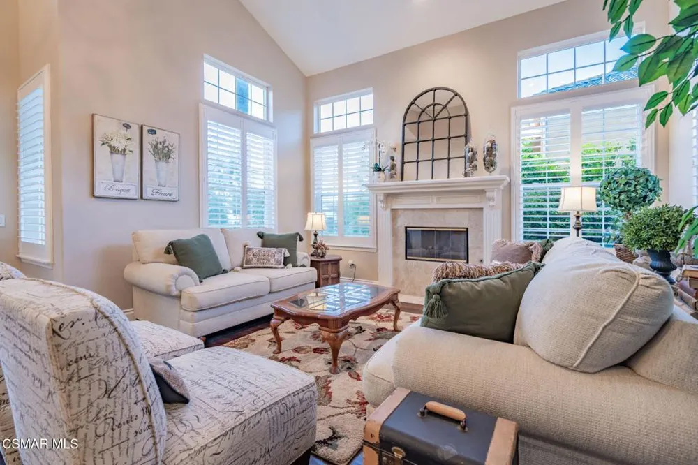 728 Rustic Hills Drive Simi Valley, CA 93065