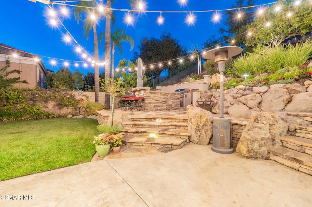 728 Rustic Hills Drive Simi Valley, CA 93065
