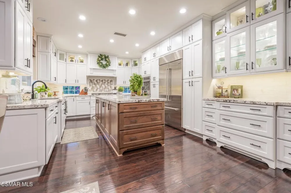 728 Rustic Hills Drive Simi Valley, CA 93065