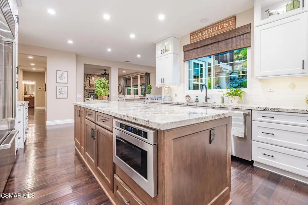 728 Rustic Hills Drive Simi Valley, CA 93065