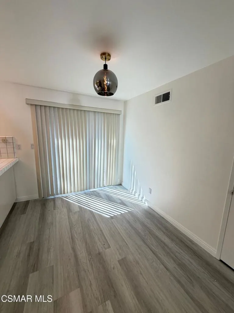 7254 Pomelo Drive West Hills, CA 91307