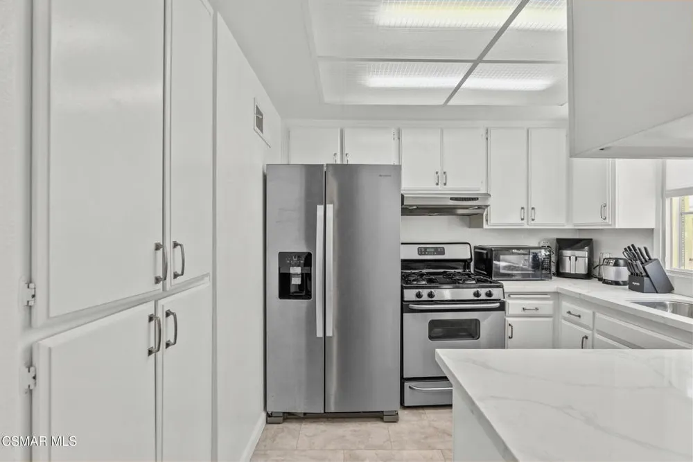 27656 Ironstone Drive #5 Canyon Country, CA 91387