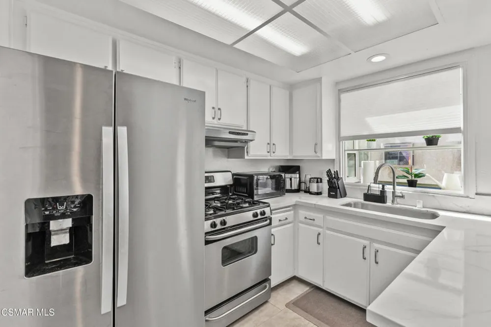 27656 Ironstone Drive #5 Canyon Country, CA 91387