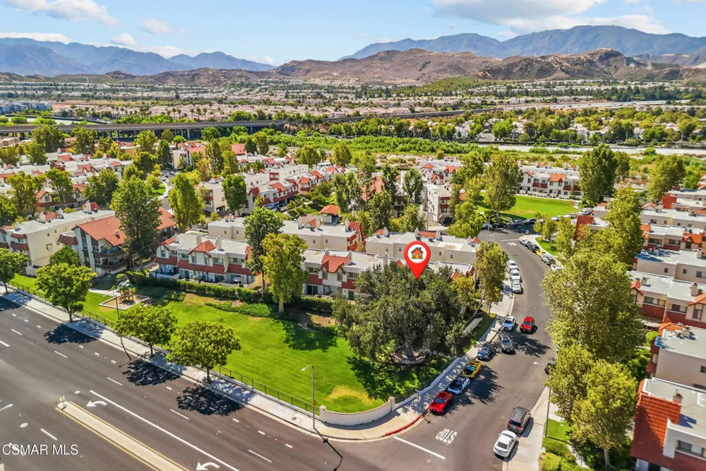 27656 Ironstone Drive #5 Canyon Country, CA 91387