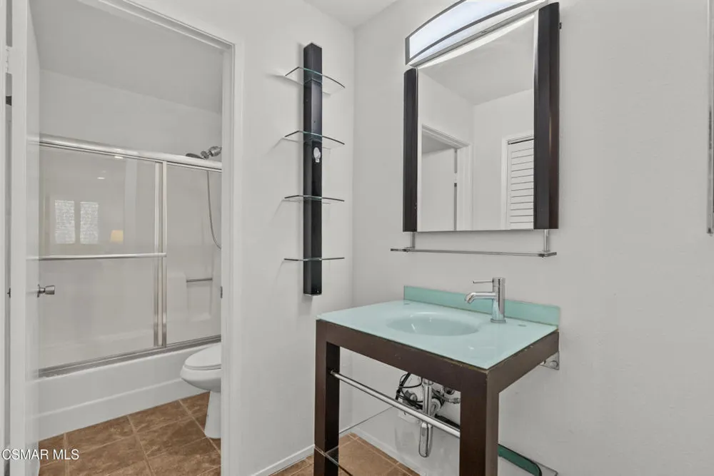 27656 Ironstone Drive #5 Canyon Country, CA 91387