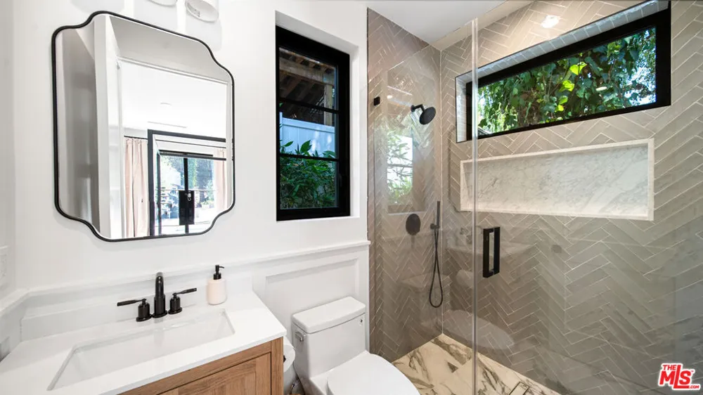 1914 Laurel Canyon Boulevard Los Angeles, CA 90046
