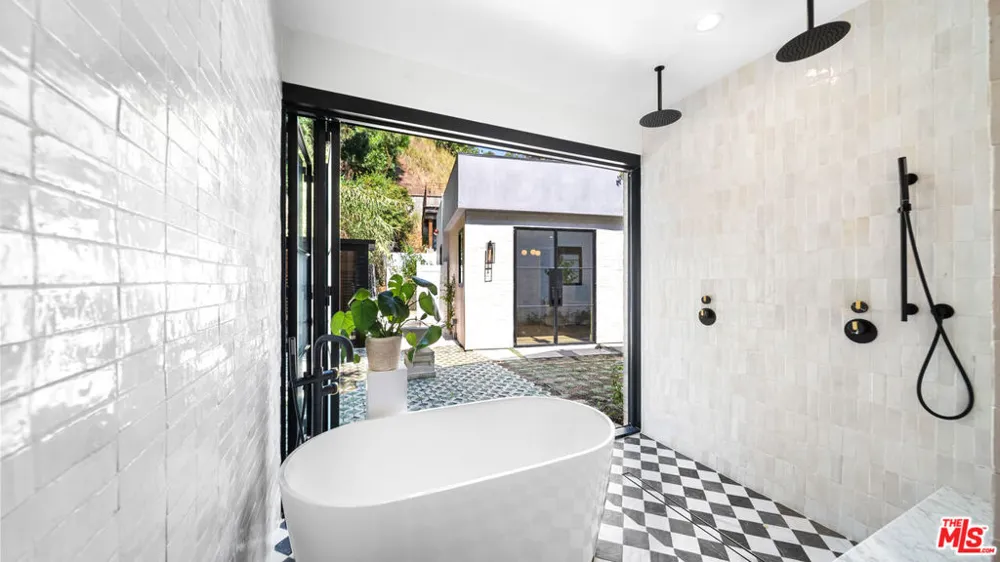 1914 Laurel Canyon Boulevard Los Angeles, CA 90046