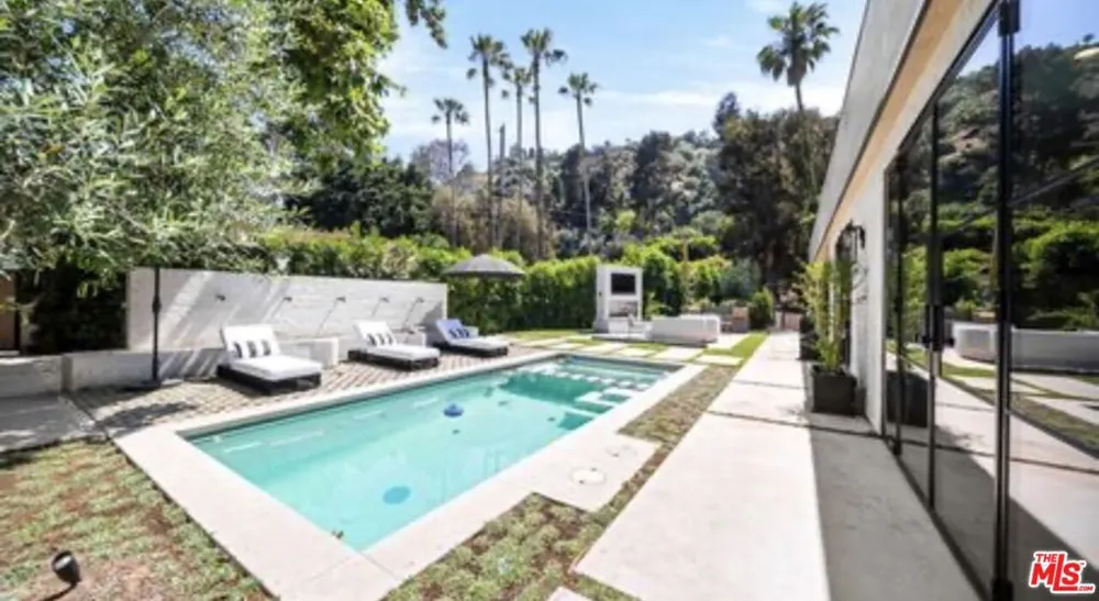 1914 Laurel Canyon Boulevard Los Angeles, CA 90046