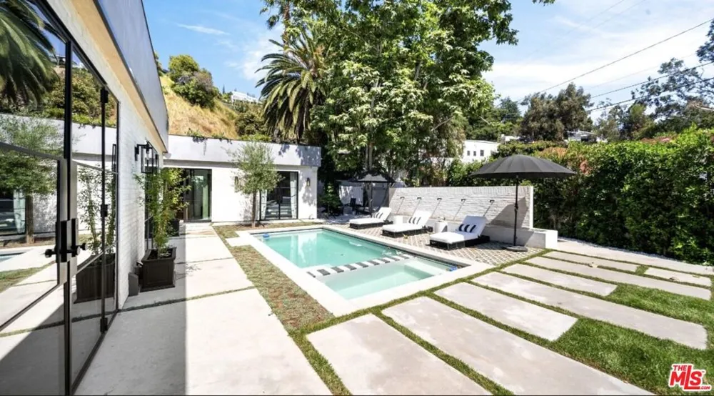 1914 Laurel Canyon Boulevard Los Angeles, CA 90046