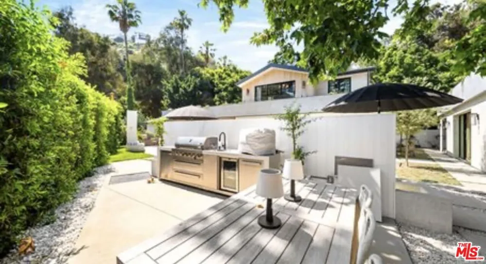 1914 Laurel Canyon Boulevard Los Angeles, CA 90046