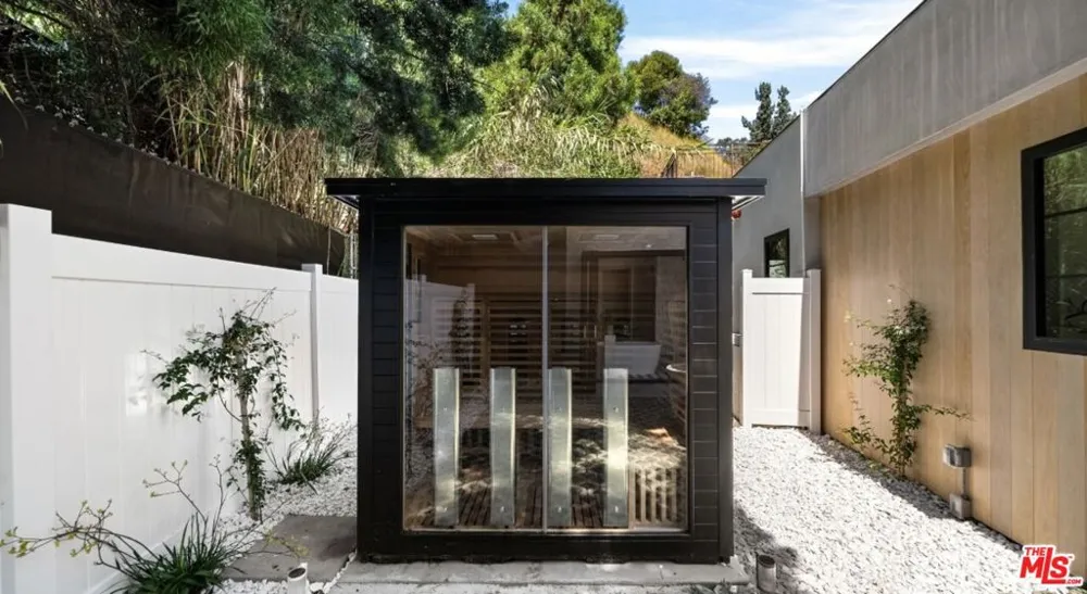 1914 Laurel Canyon Boulevard Los Angeles, CA 90046