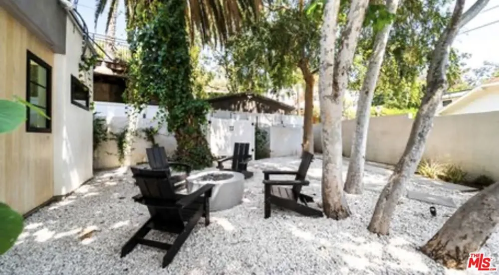 1914 Laurel Canyon Boulevard Los Angeles, CA 90046
