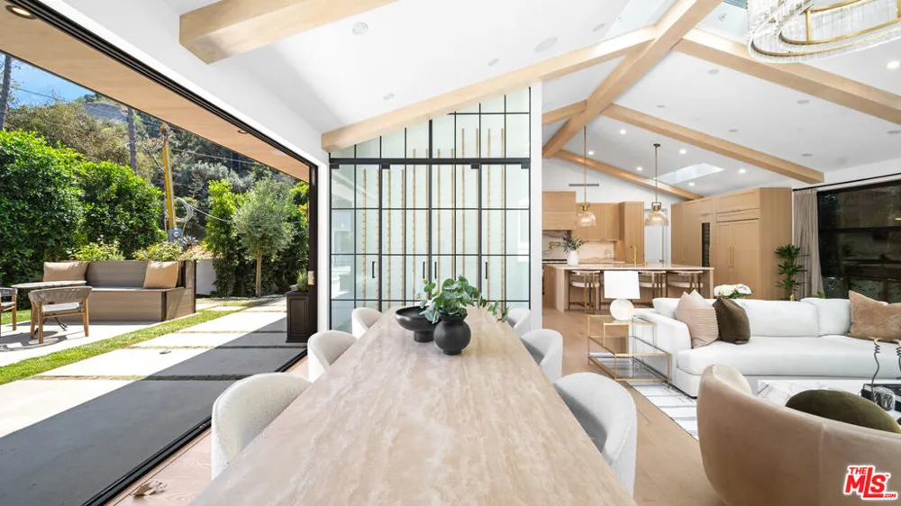 1914 Laurel Canyon Boulevard Los Angeles, CA 90046