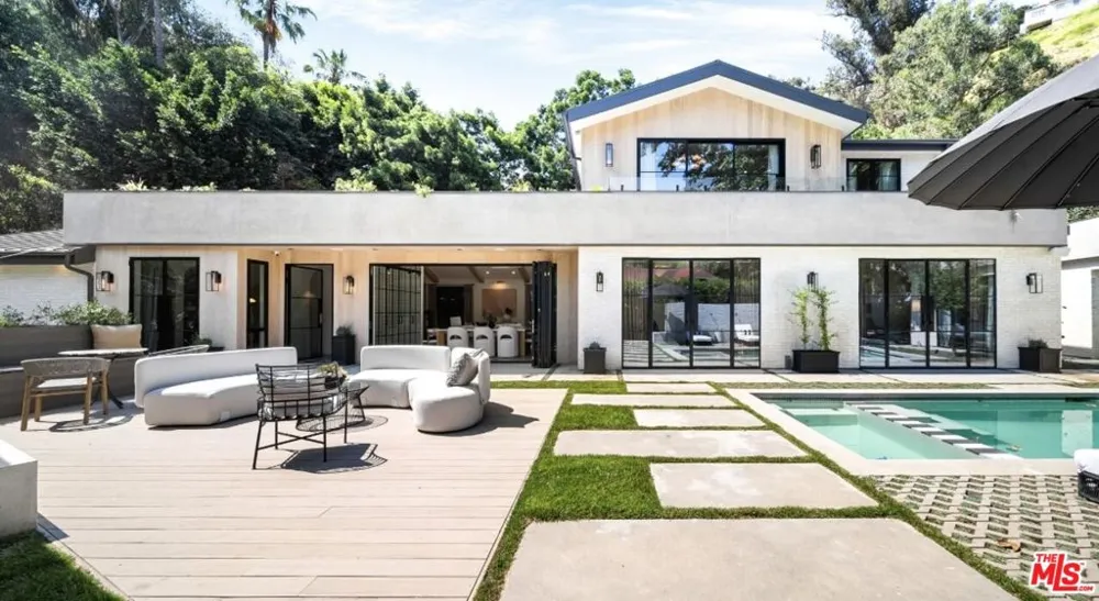 1914 Laurel Canyon Boulevard Los Angeles, CA 90046