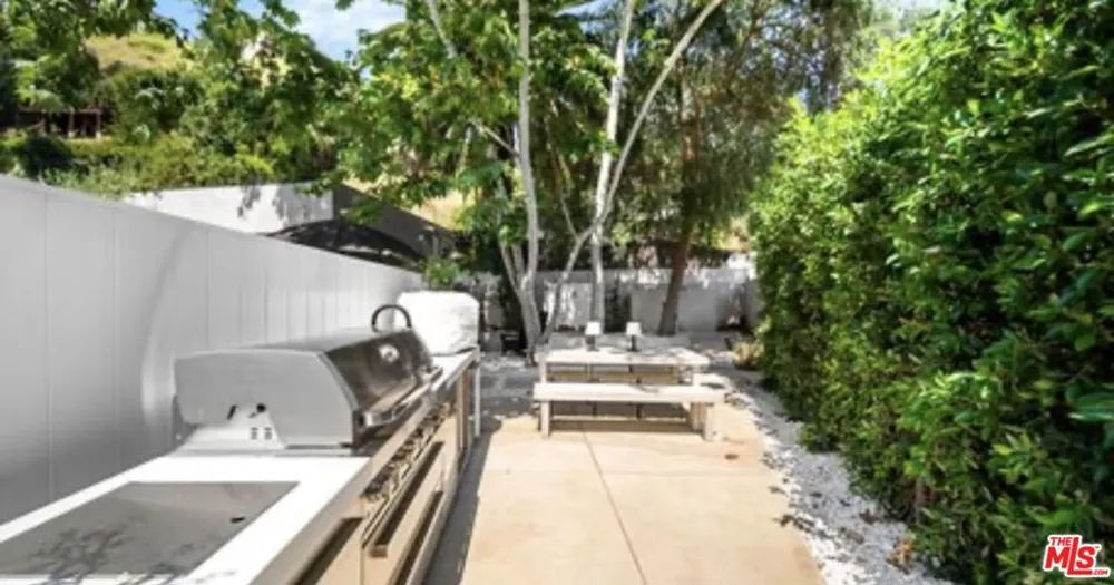 1914 Laurel Canyon Boulevard Los Angeles, CA 90046