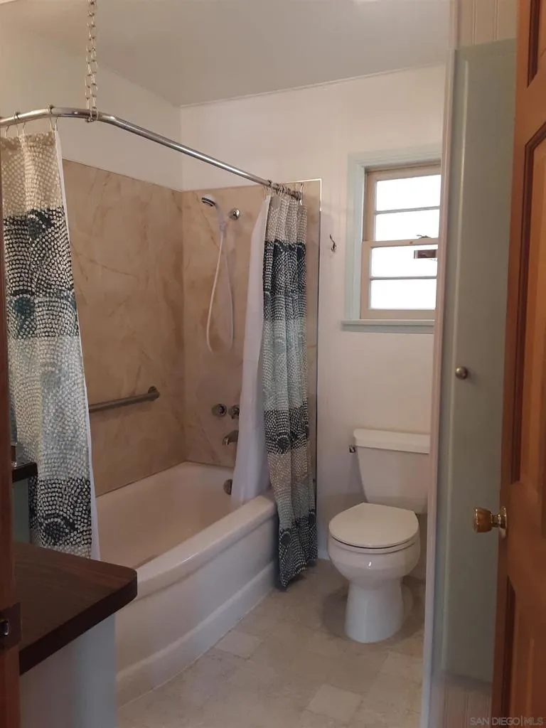 2617 C St Julian, CA 92036