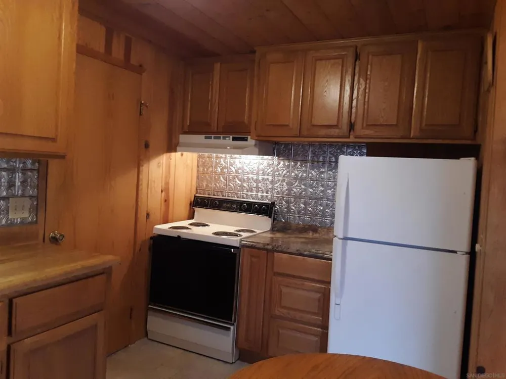 2617 C St Julian, CA 92036