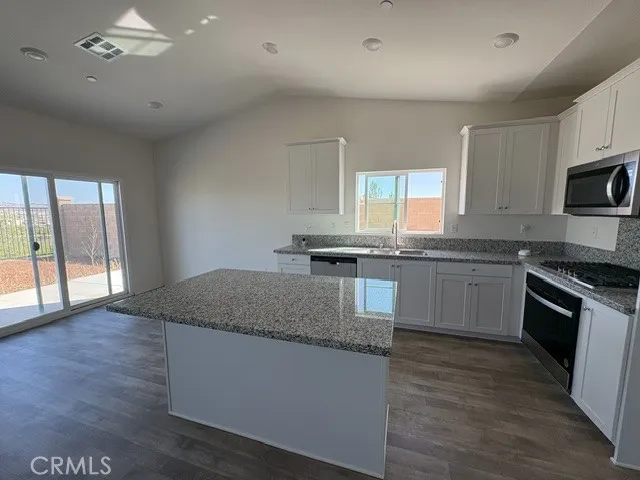 35355 Couples Court Beaumont, CA 92223