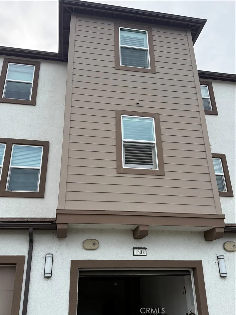 1307 Nimbus Pomona, CA 91768