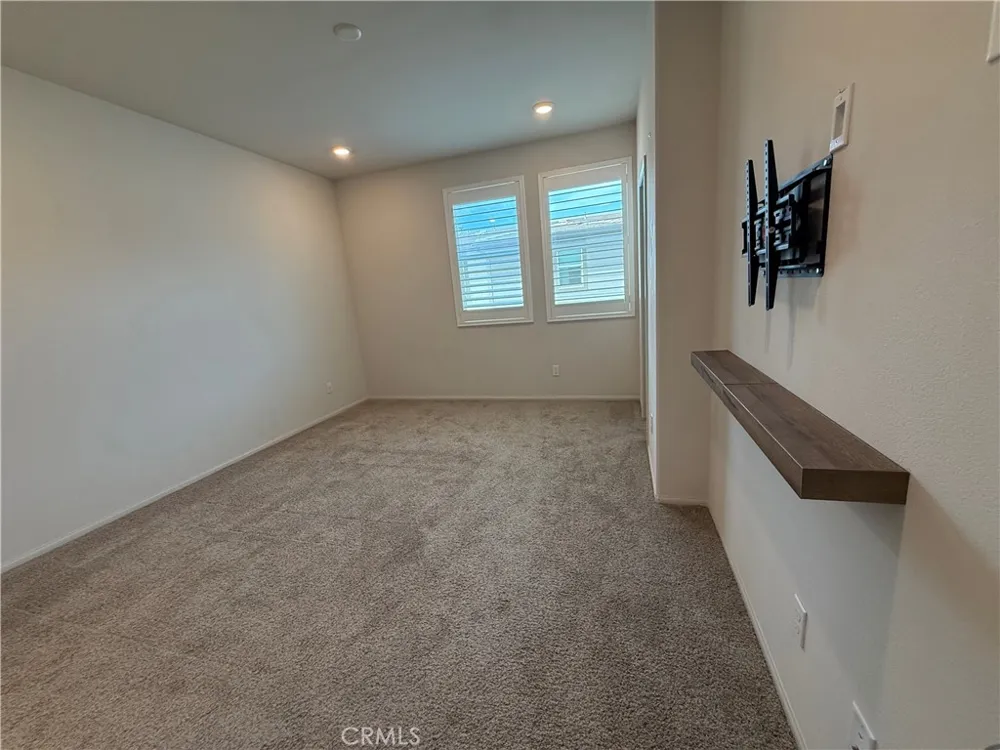 1307 Nimbus Pomona, CA 91768