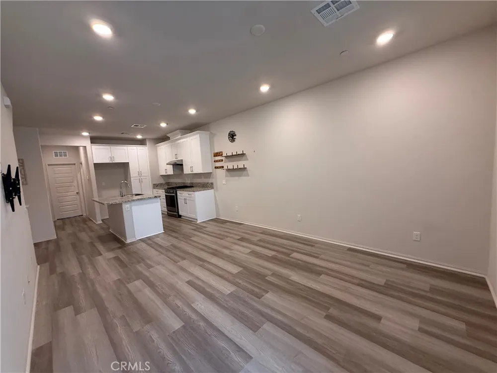 1307 Nimbus Pomona, CA 91768