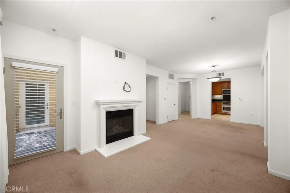 128 Oak Knoll #206 Pasadena, CA 91101