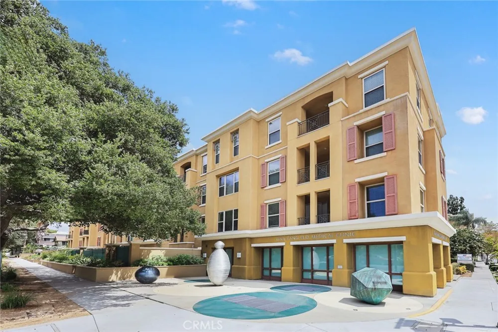 128 Oak Knoll #206 Pasadena, CA 91101