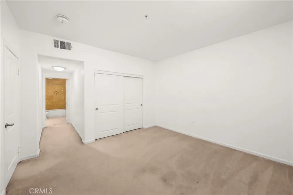 128 Oak Knoll #206 Pasadena, CA 91101