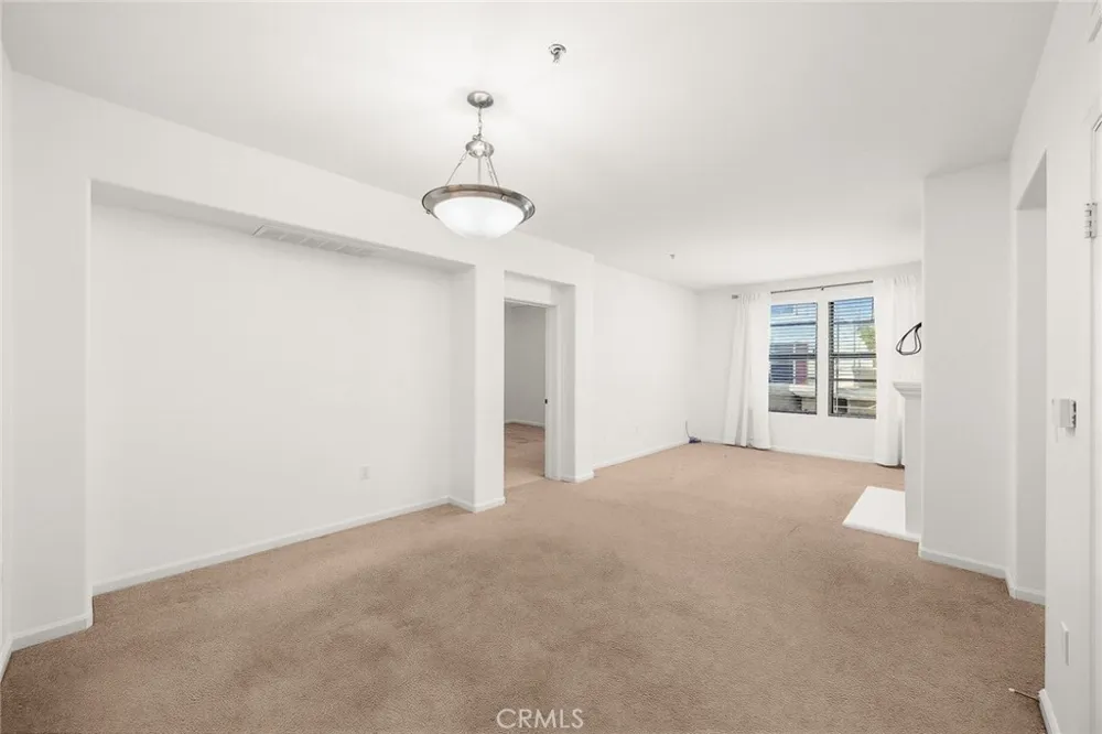128 Oak Knoll #206 Pasadena, CA 91101
