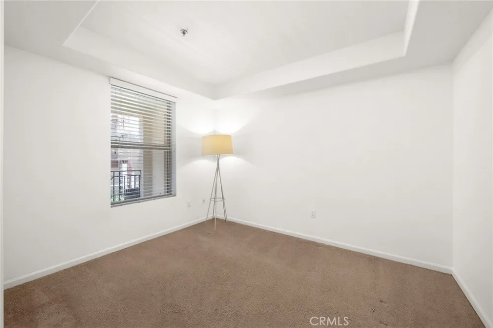 128 Oak Knoll #206 Pasadena, CA 91101