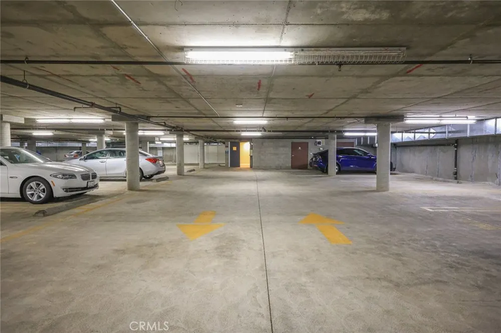 128 Oak Knoll #206 Pasadena, CA 91101