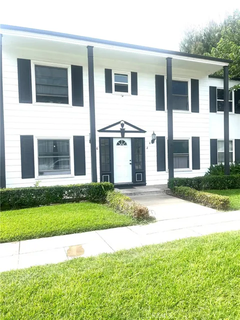2 E Newman Avenue #4