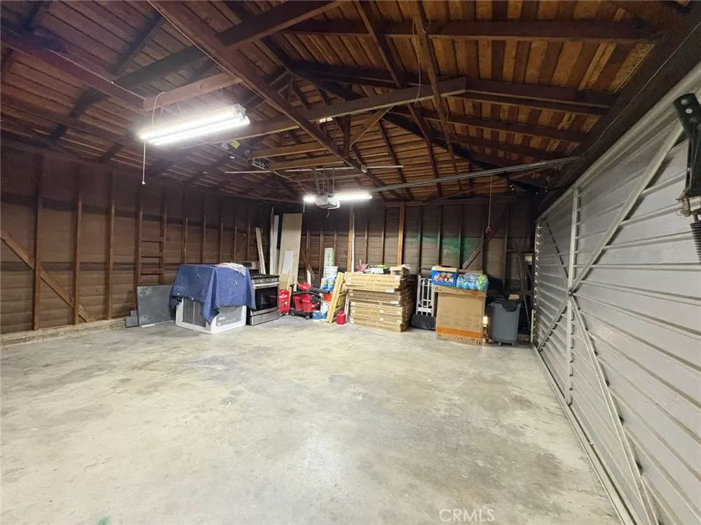 883 E Leadora Glendora, CA 91741