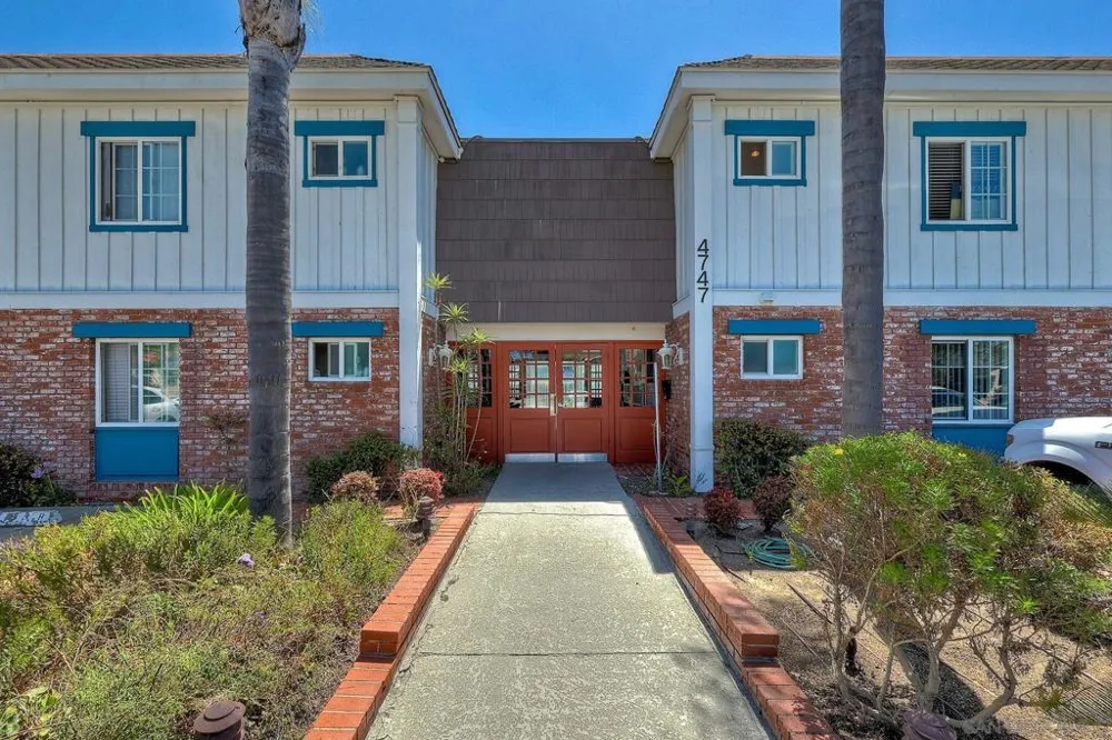 4747 Hamilton #12 San Diego, CA 92116