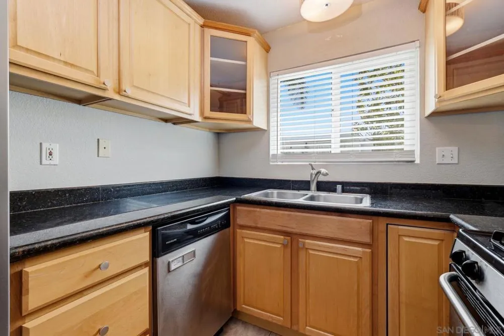 4747 Hamilton #12 San Diego, CA 92116