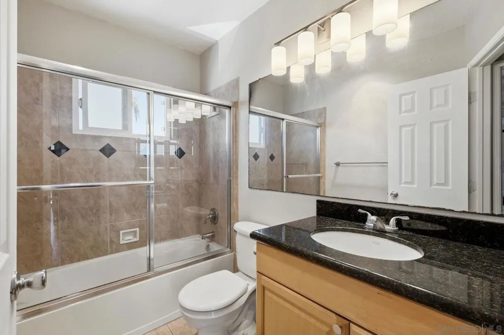 4747 Hamilton #12 San Diego, CA 92116