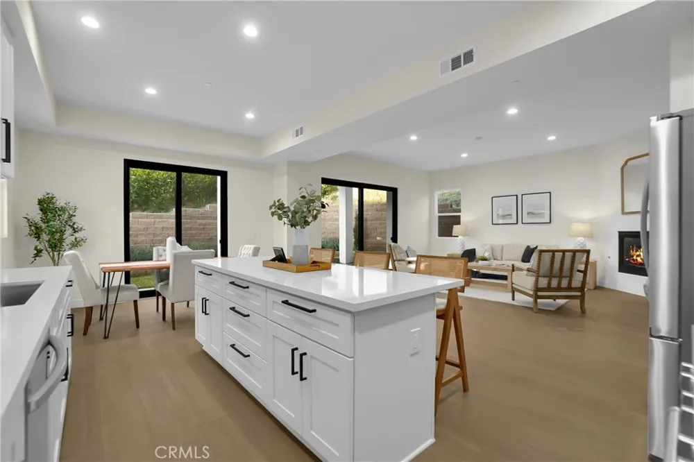 685 Castlehill Drive Walnut, CA 91789