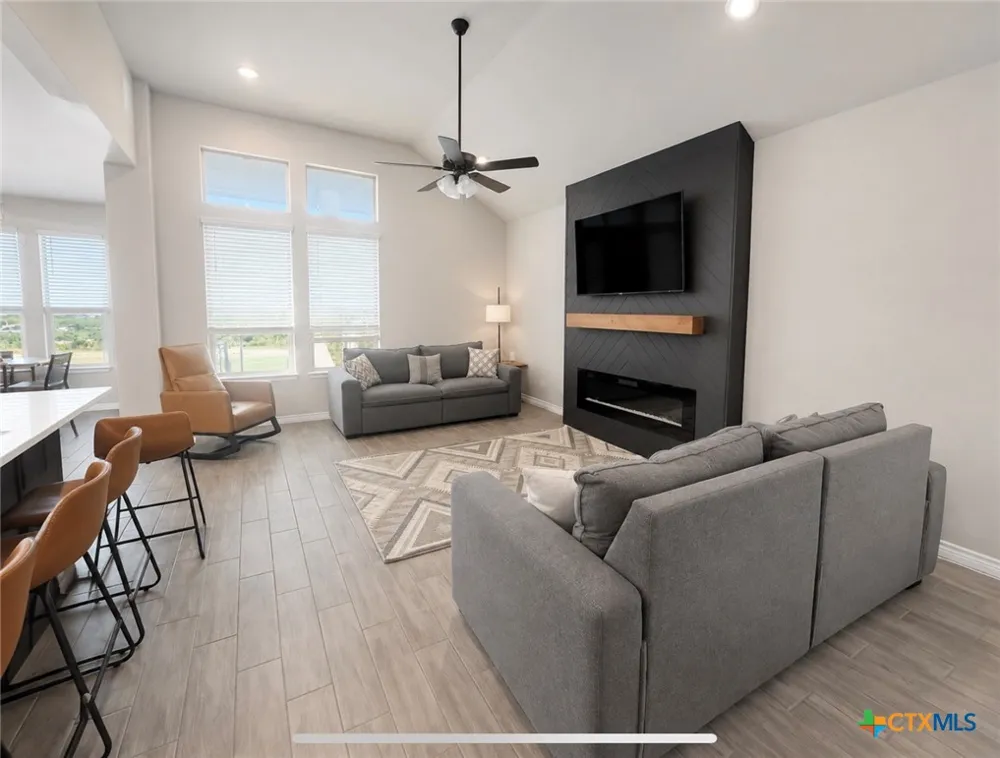 1756 Meadow Crest Drive Salado, TX 76571