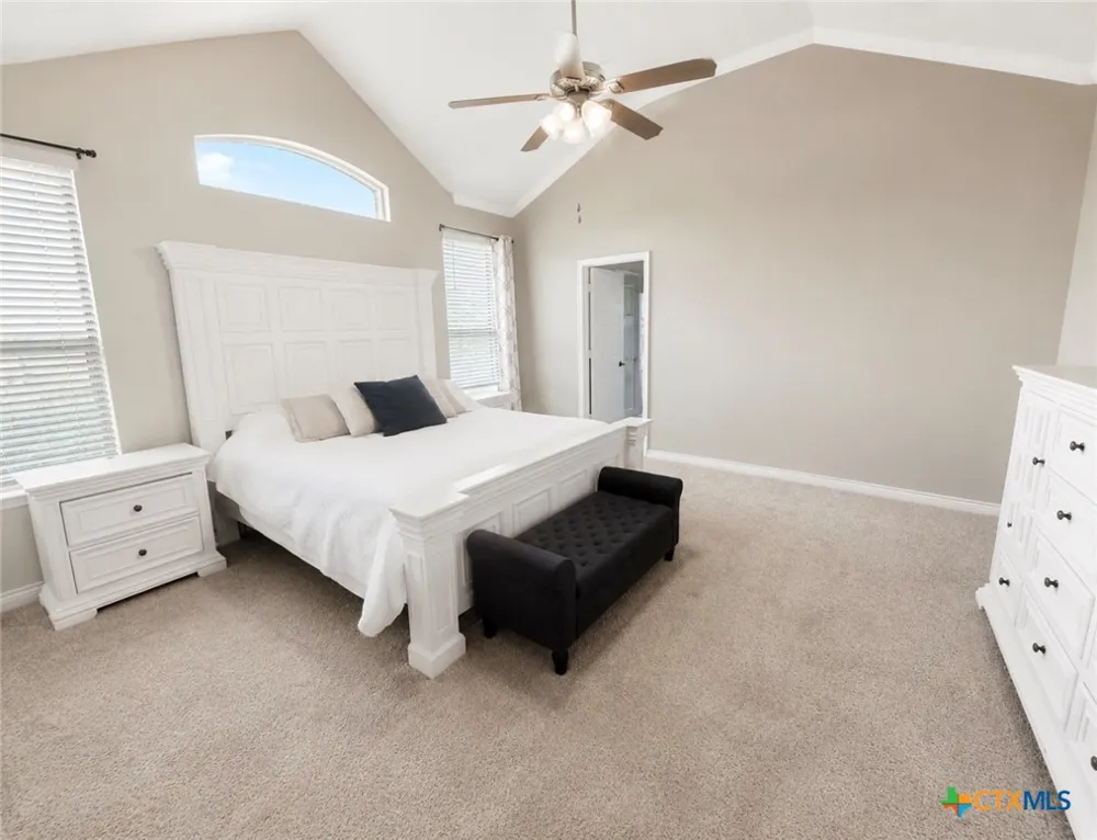 1756 Meadow Crest Drive Salado, TX 76571