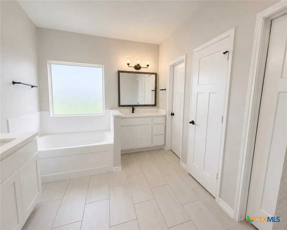1756 Meadow Crest Drive Salado, TX 76571