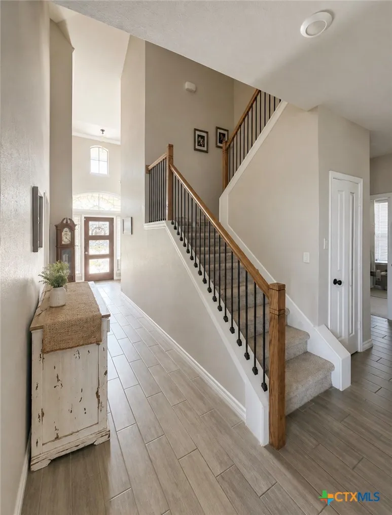 1756 Meadow Crest Drive Salado, TX 76571