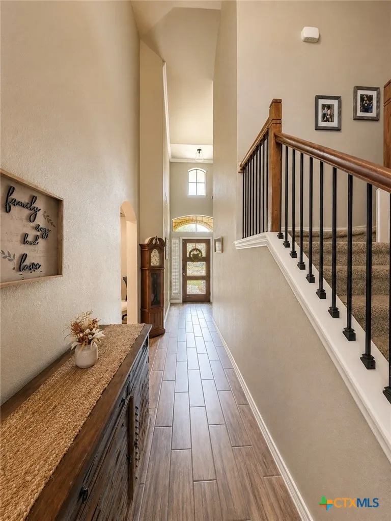 1756 Meadow Crest Drive Salado, TX 76571