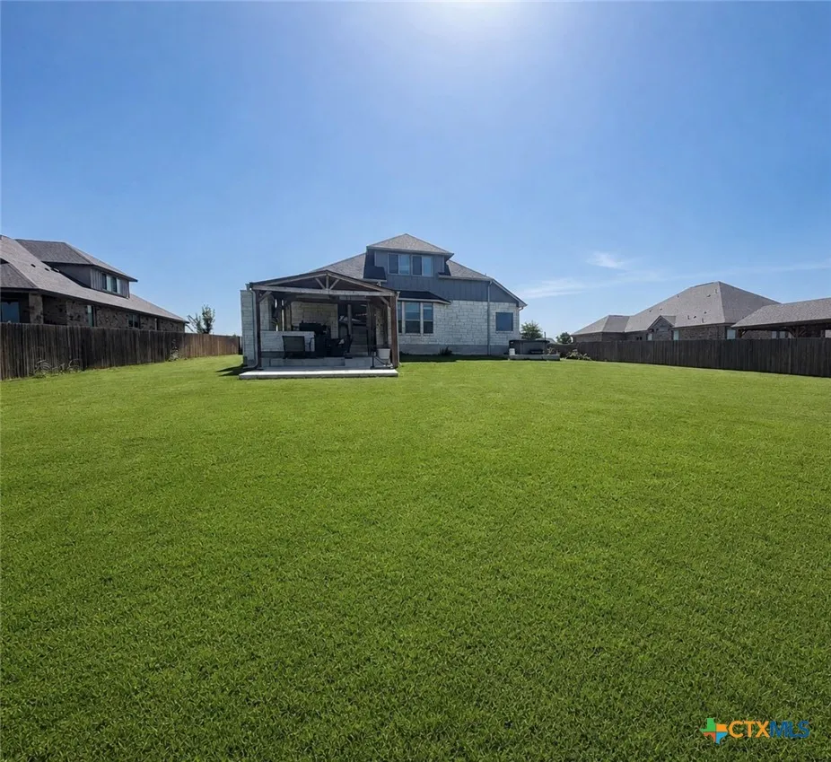 1756 Meadow Crest Drive Salado, TX 76571