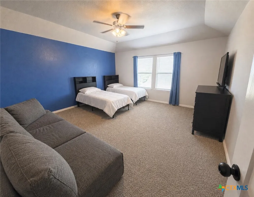 1756 Meadow Crest Drive Salado, TX 76571